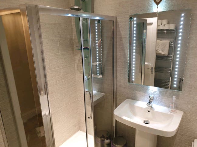 Newly Decorated Double Room (Would Suit Couples) Main Photo