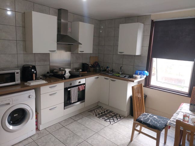 Double Bedroom for Rent Main Photo