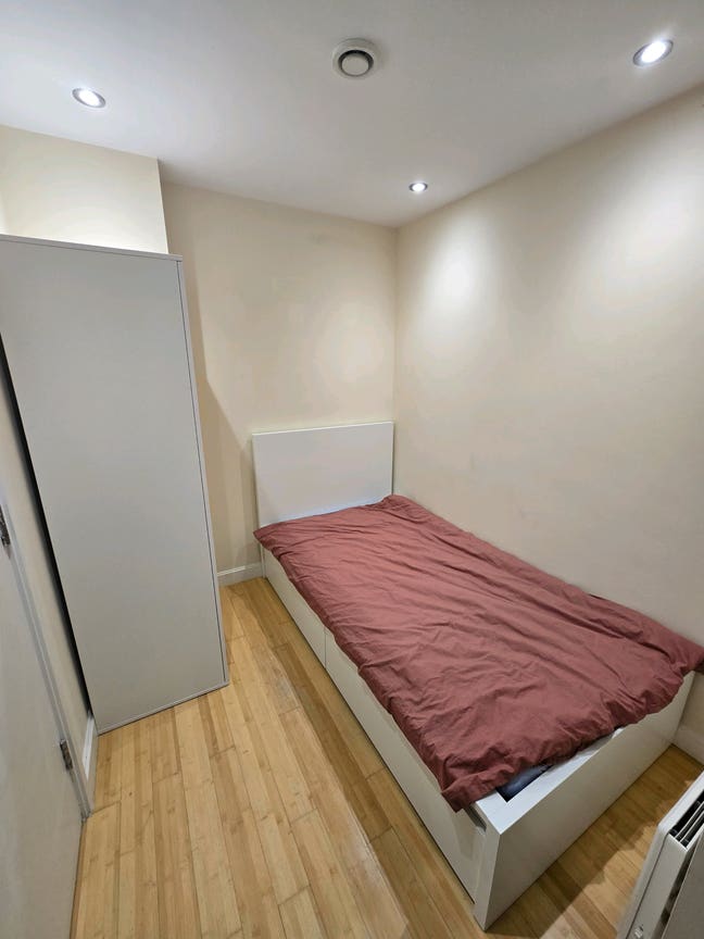 Short term rent Manchester city centre studio flat Main Photo