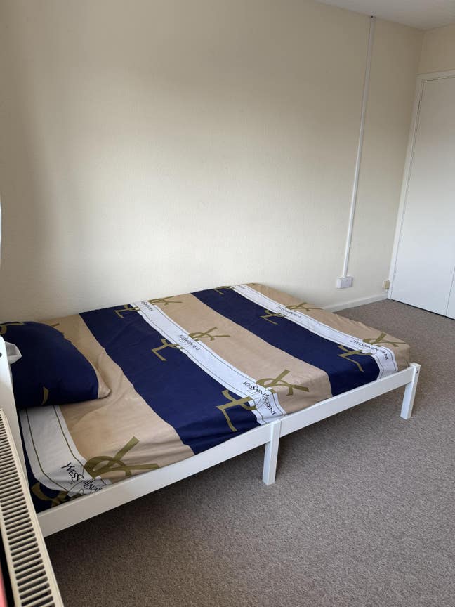 Big size double room in Winchester  Main Photo