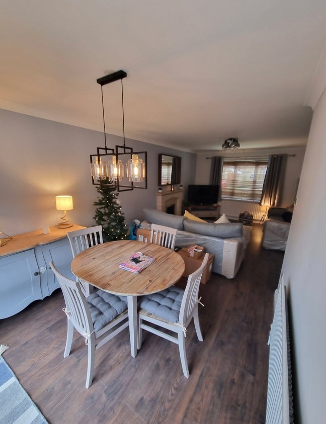 Spacious Room to Rent in Thatcham – Great Location Main Photo