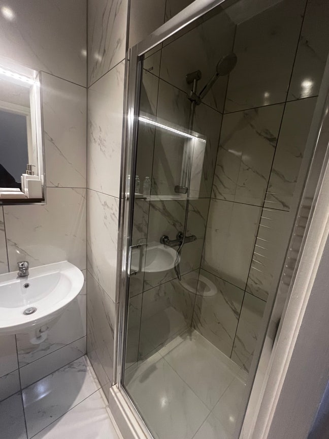 Ensuite Room for Female Main Photo