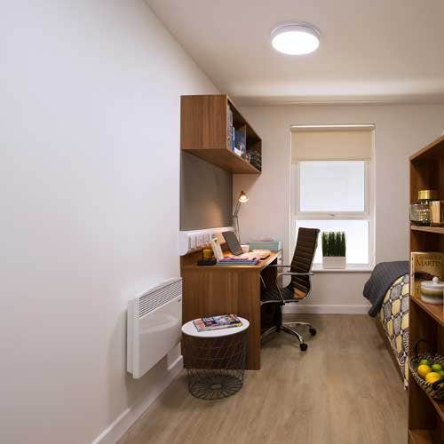 Deluxe ensuite beautiful room in low budget. Main Photo