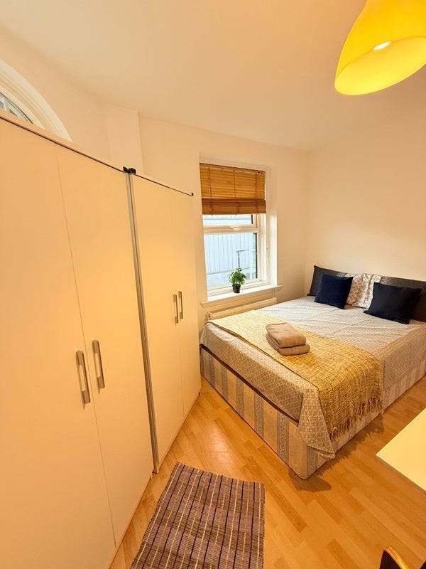 🏡 4 Rooms to Let in Whitechapel/ Aldgate East Are Main Photo