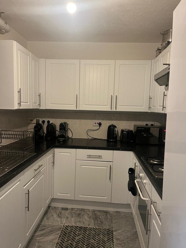 Hello, a double room is available for one person. Main Photo