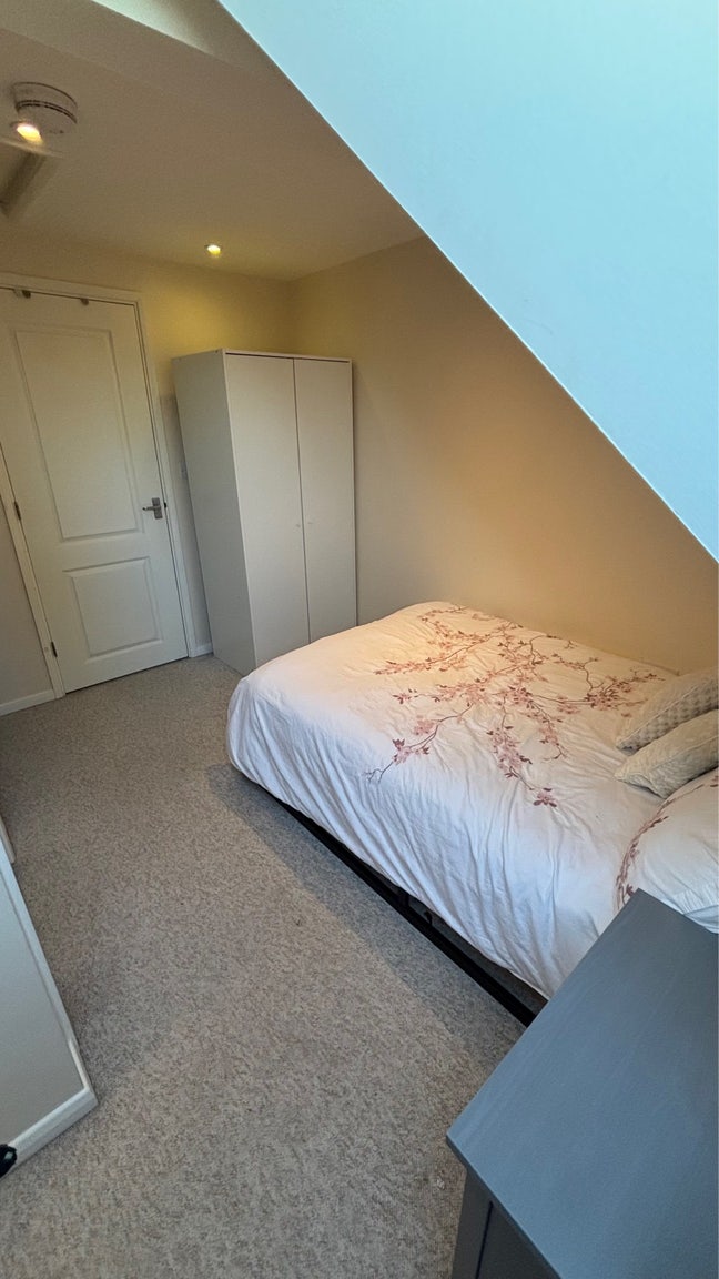 En-Suite Room Bills Inc, Option for longer term Main Photo