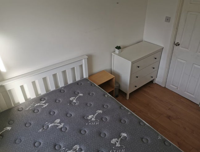 Cozy Room in Shared Flat 💛 Main Photo