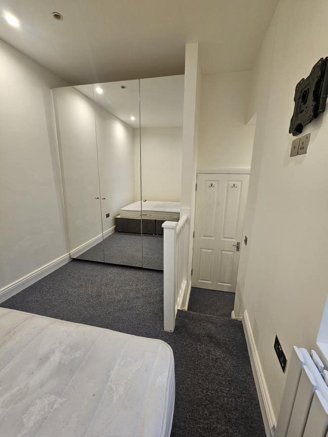 Modern Studio Flat – Prime Location! Main Photo