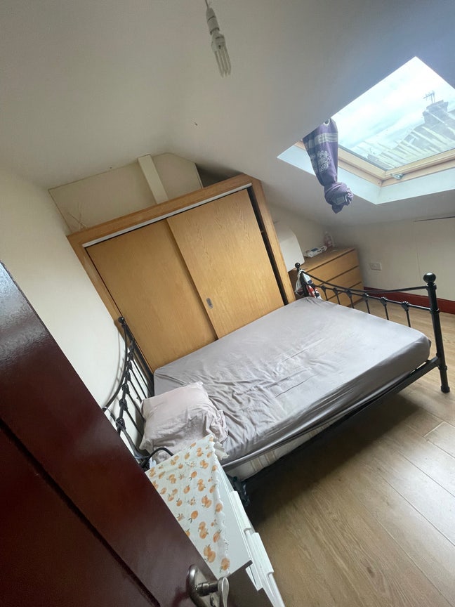 Double room in Tottenham Hale near station  Main Photo