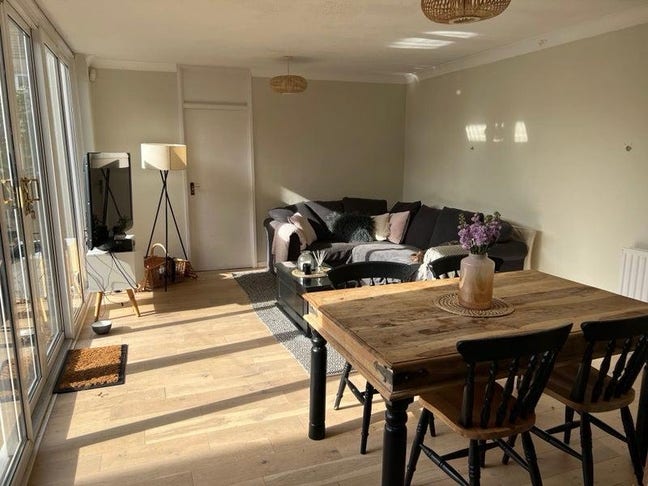 Lovely Double Bedroom in Garden Flat! Main Photo