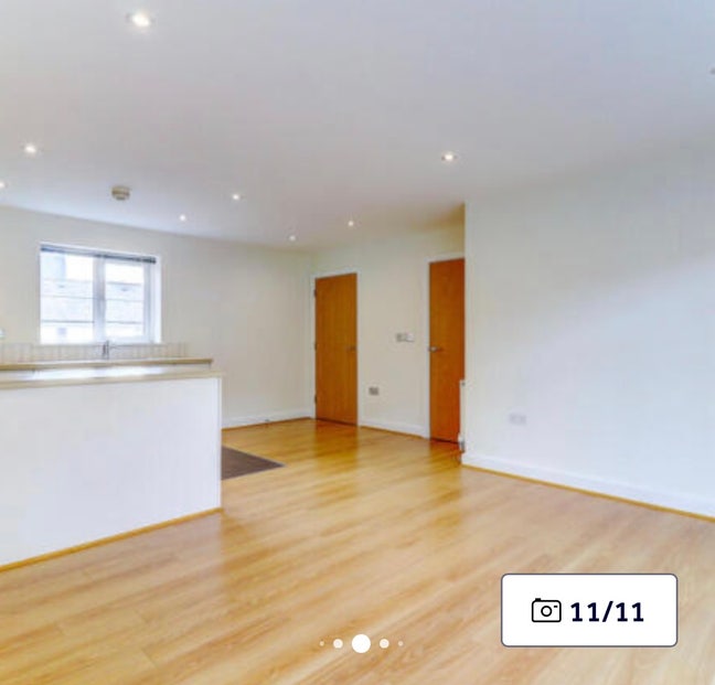 Modern En-Suite Double Room to Rent – Friendly Pro Main Photo