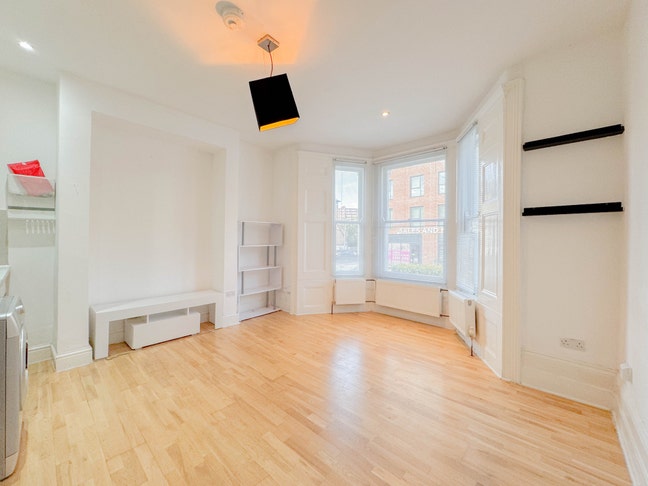 A beautiful 1 bedroom flat in Mayes Road, N22 Main Photo