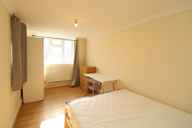 2 Double Rooms – Stratford E15 w/ Garden Main Photo