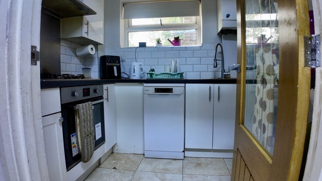 2 Lovely Rooms in All-Female Flat – Great Location Main Photo