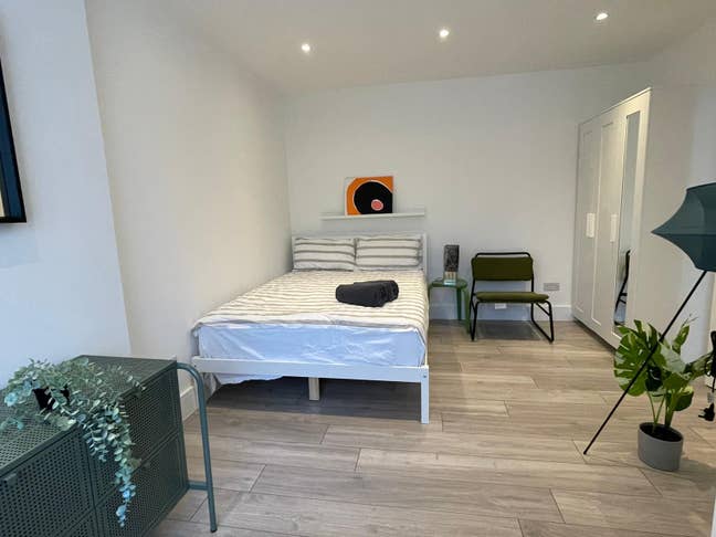 2-6 Month Let Rent Inc All Bills 2 Bedroom W2 Main Photo