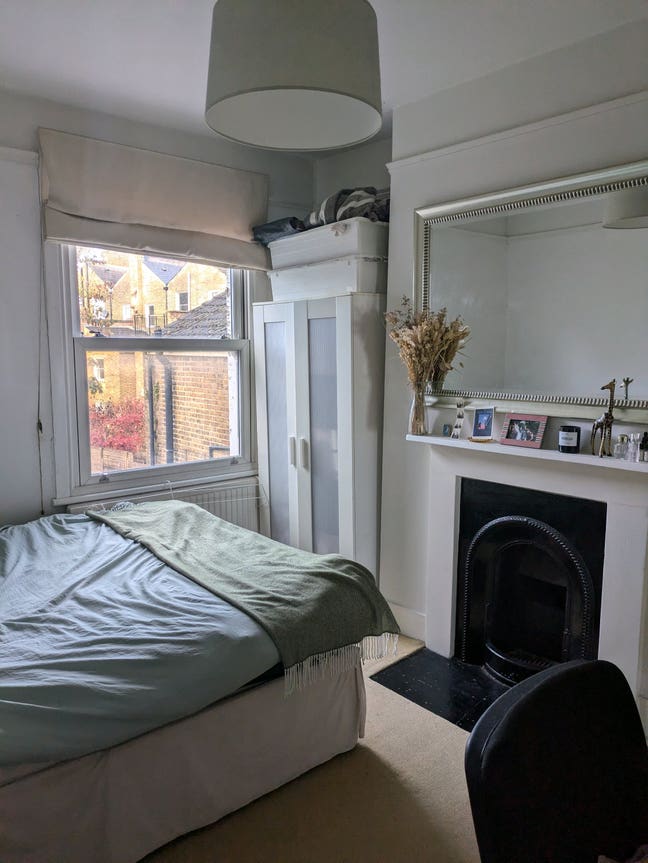 Room available in friendly all-girls house share  Main Photo