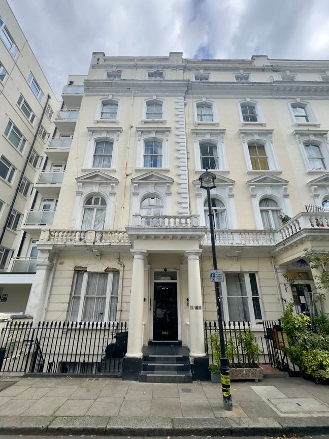 Refurbished Studio in Paddington - bills included Main Photo