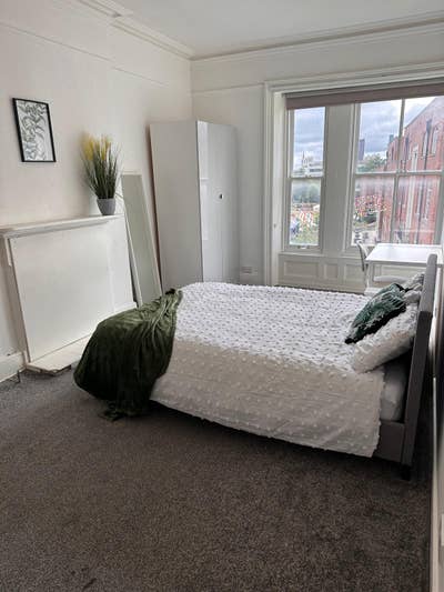 Leeds University Campus Double room!! :) Main Photo