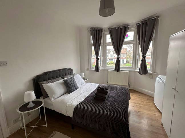 Bedrooms to Rent - N17 Main Photo