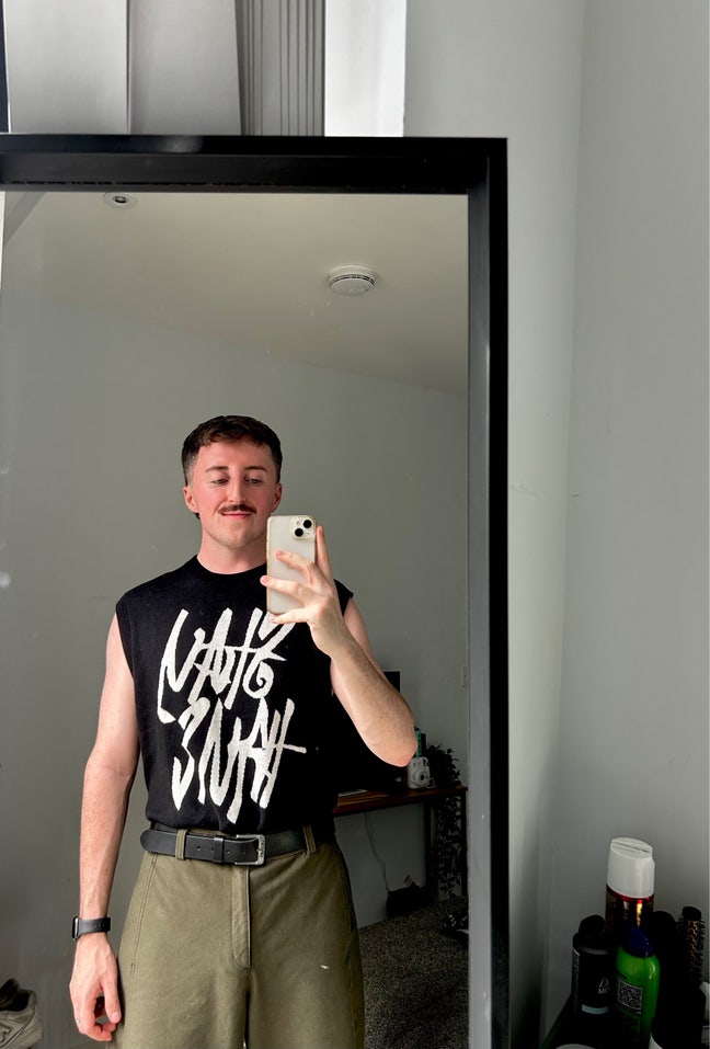 Looking for room  Main Photo