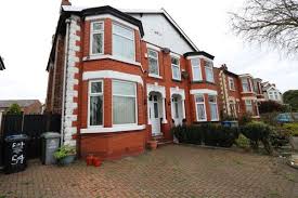 Large 3 Bed - 2 Bathroom Semi.  Main Photo