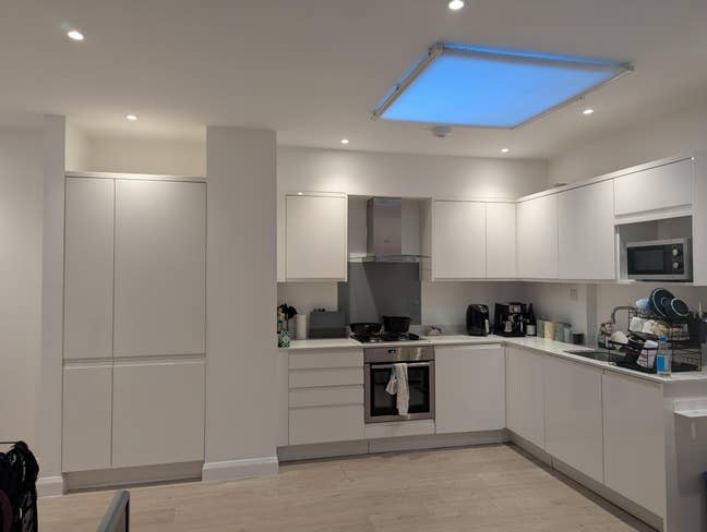 Beautiful & modern two bed townhouse  Main Photo