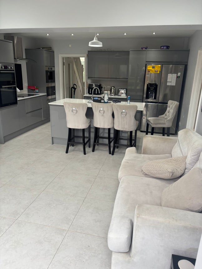 Two double rooms in modern house with hot tub Main Photo