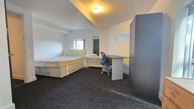 Room in Central Sheffield – Close to Universities  Main Photo