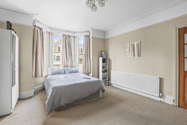 New Luxe Double Rooms in Brentford Main Photo
