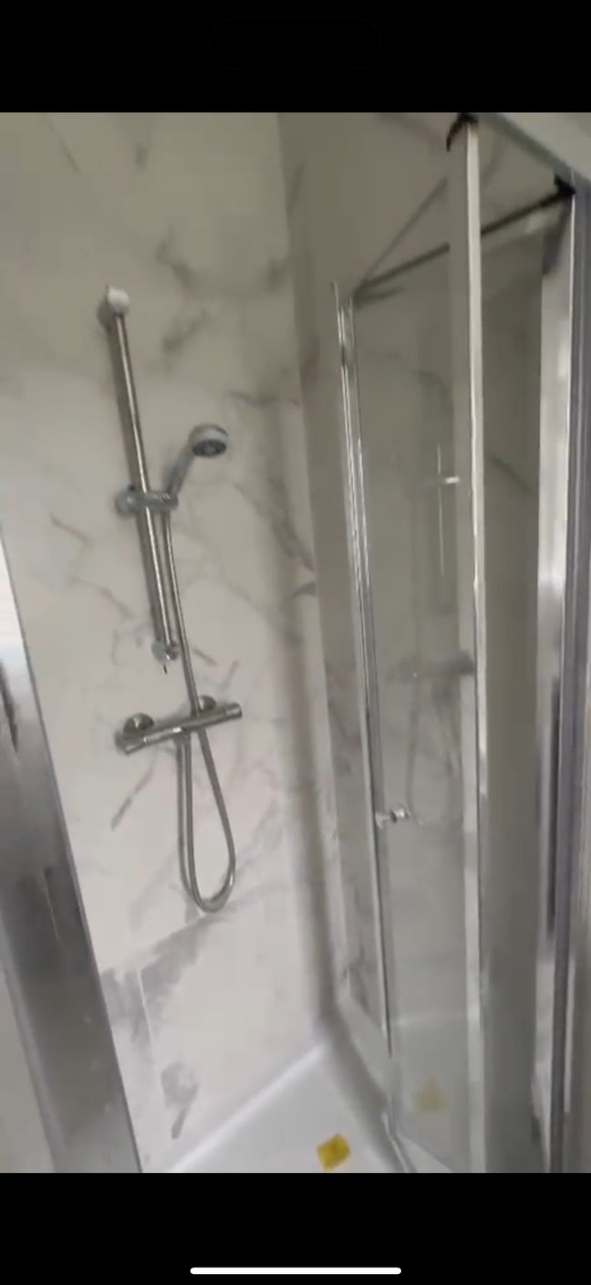 ENSUITE available to rent near WembleyPark Station Main Photo