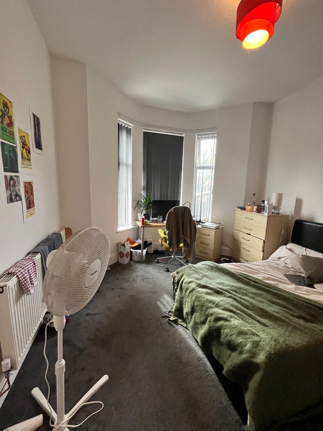 2 rooms for rent in Cathays Main Photo