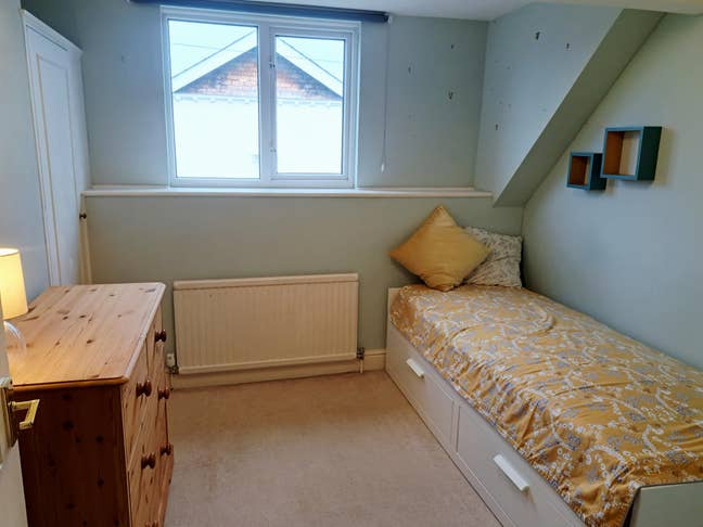 Single room, central Chichester, near hospital/Uni Main Photo