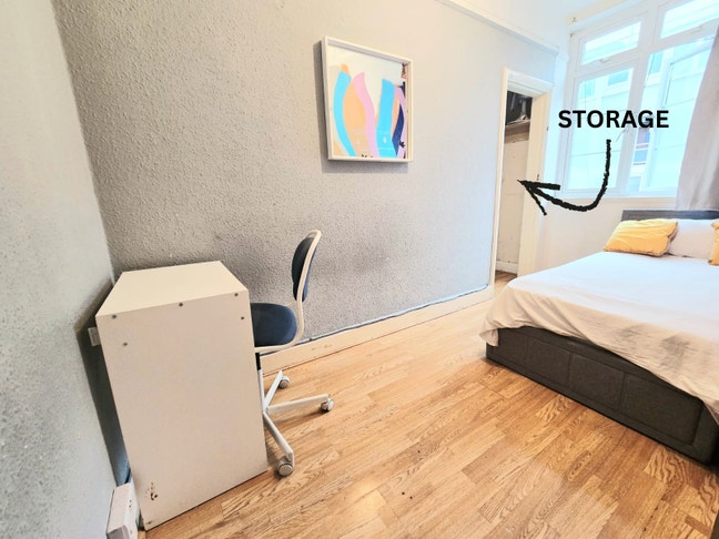 Single Room#Next to DLR station #cheap rent#E14 Main Photo