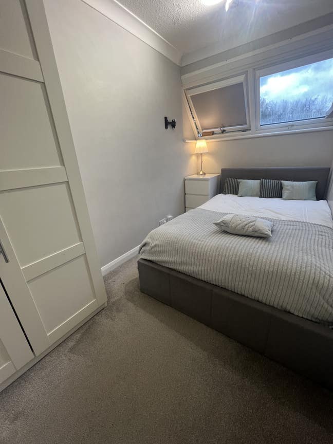 Professional House Near Station/Hospital Main Photo