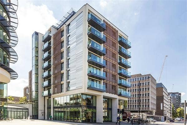 Modern 2Bed 2Bath with Ensuite in Putney Main Photo