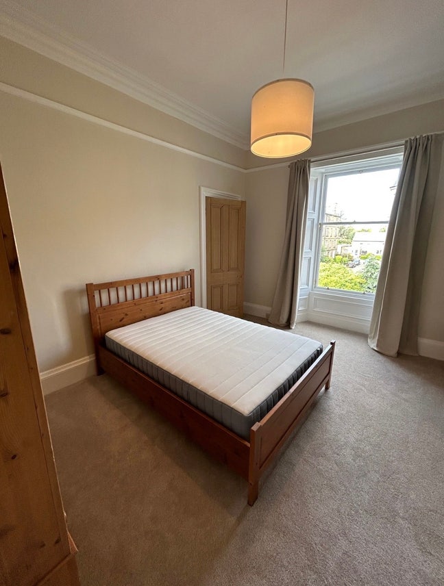 Large double room in Morningside  Main Photo