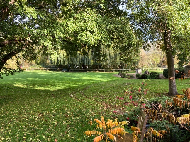 Double room in HMO - all bills included Main Photo