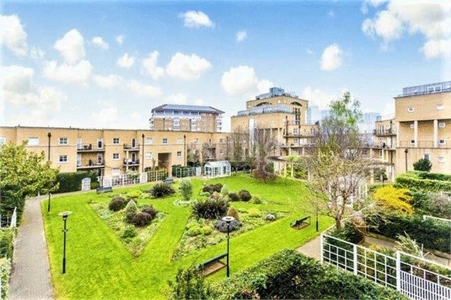 Double Bedrooms Available in Greenland Dock Main Photo