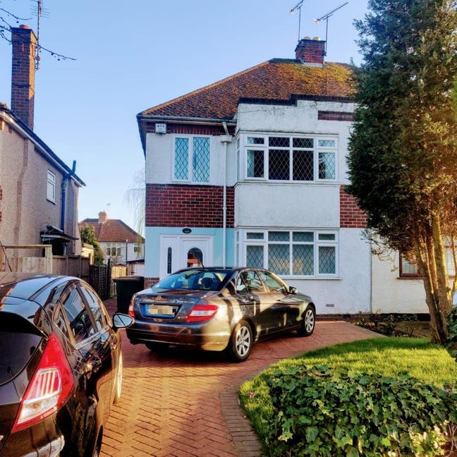 2 double bedrooms, close to city centre/ amenities Main Photo