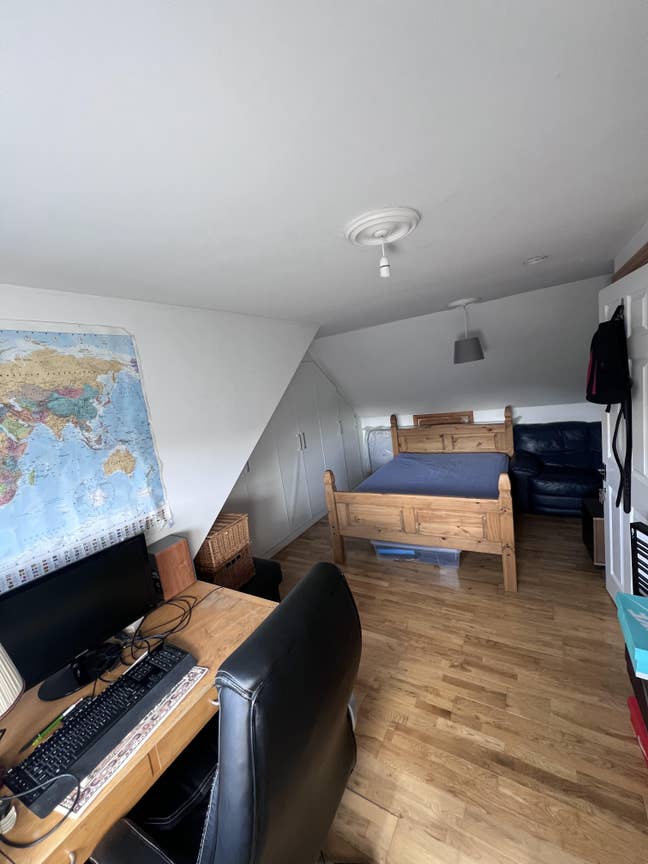 En Suite Room to rent in Hanwell, Ealing Main Photo