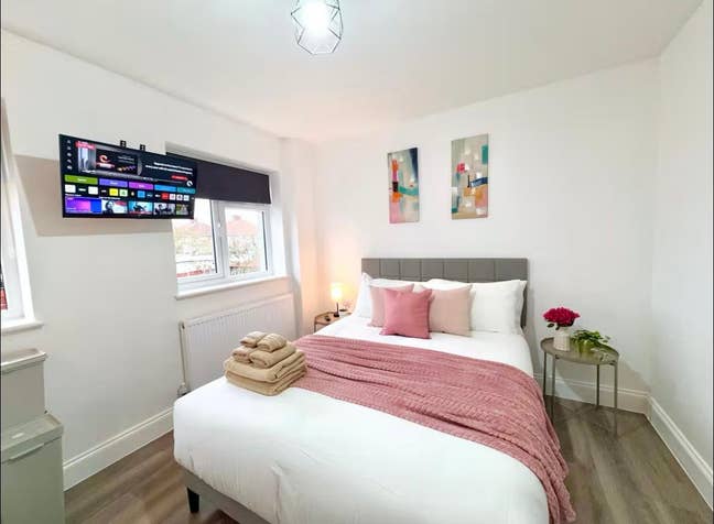 Studio 3 - 69 MP Main Photo