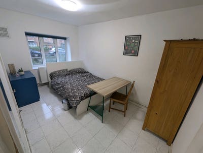 Quiet Double ensuite room minutes walk to Old St Main Photo