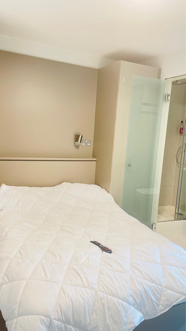 Studio in Liverpool city Center short let  Main Photo