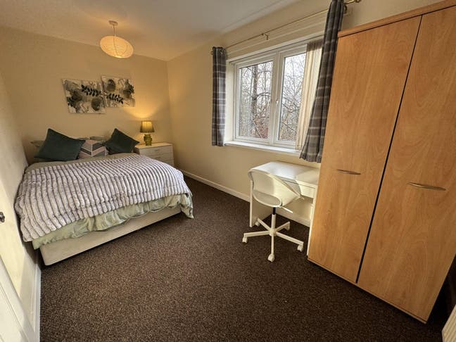 333WR:Cosy Vibrant Premium Room in Modern Property Main Photo