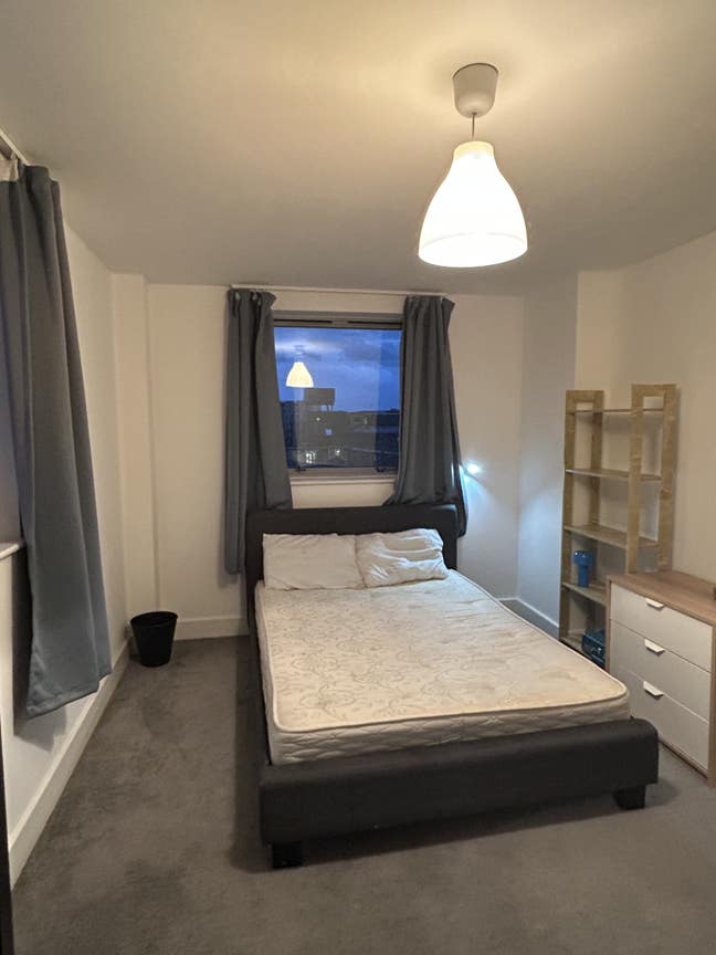 Short Let - Double Bedroom - London Bridge area Main Photo