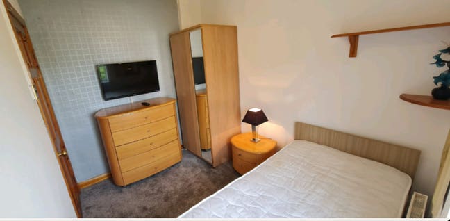 Fully Furnished Single Room - All Bills Included  Main Photo