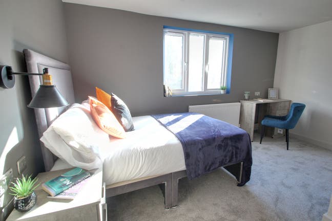 🔥Modern Rooms • Flexible Stay • 1 Month Free!🔥  Main Photo