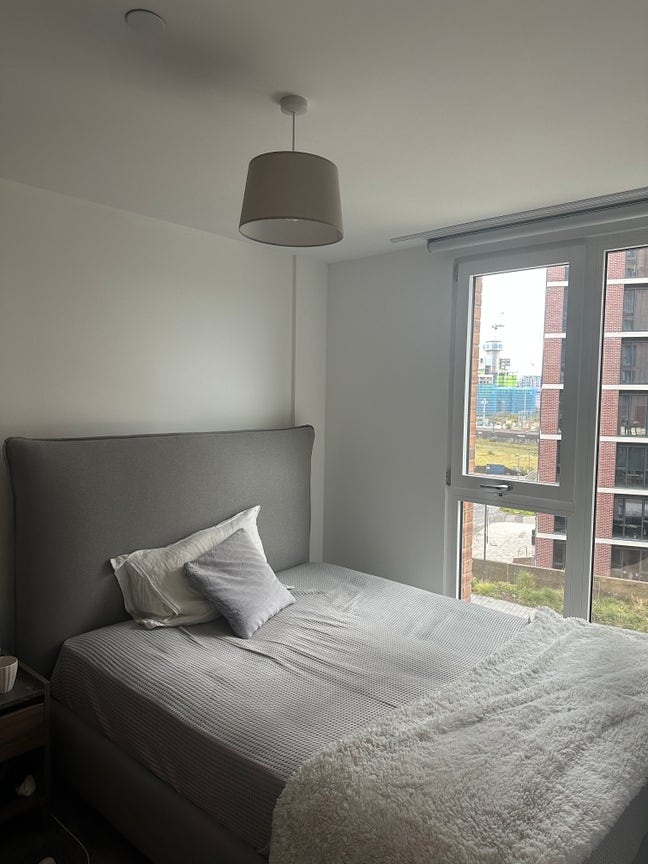 Modern 2 Bed in The Junction, Leeds Main Photo