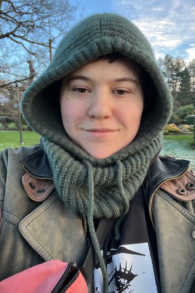 Looking for a friendly (and cat-friendly!) home 💖 Main Photo