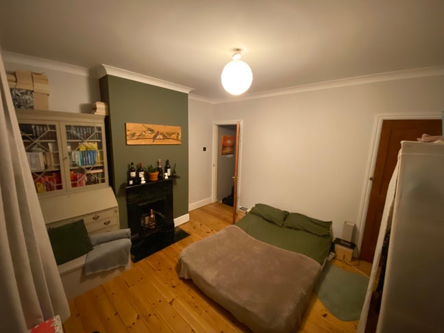 Large double, lovely house, central Chelmsford  Main Photo